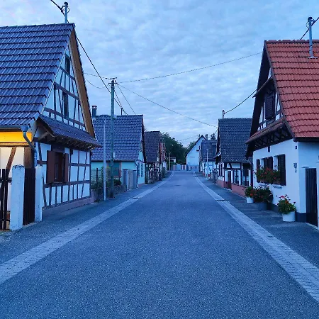 Petite Maison Alsacienne Dans Un Village Au Calme * Niederroedern